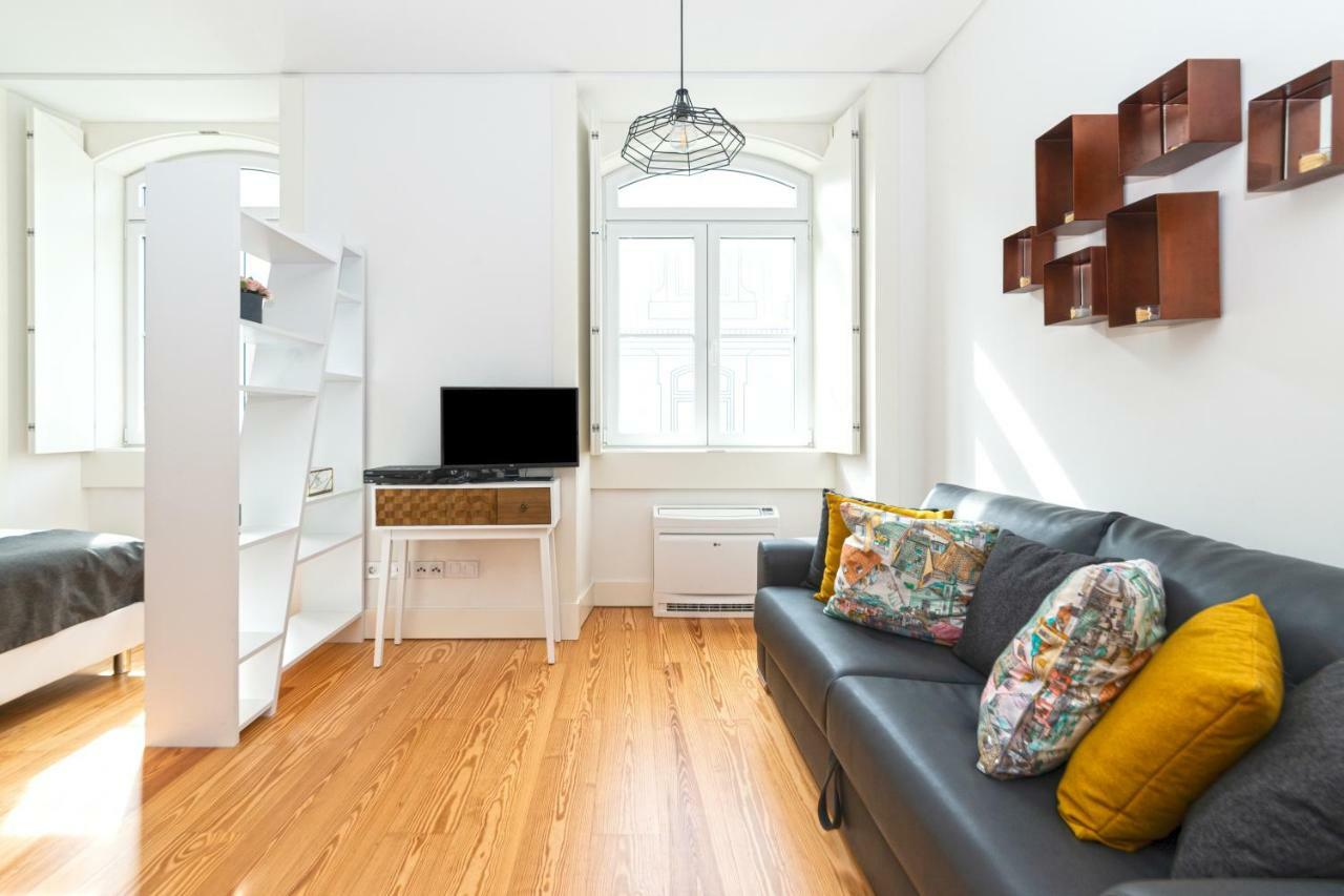 Modern Apartment In The Historical Center Лиссабон Экстерьер фото
